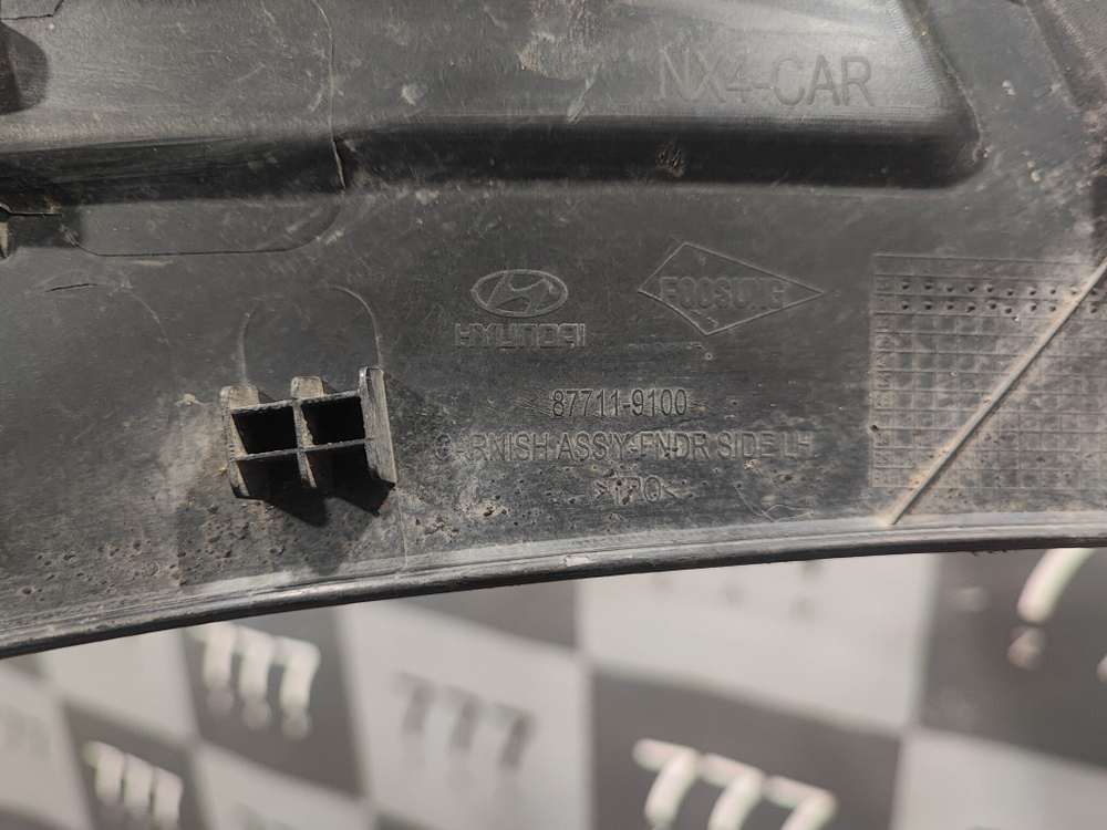Накладка крыла переднего левого Hyundai Tucson 4 (NX4) 20-нв Б/У Оригинал 87711N9100CA
