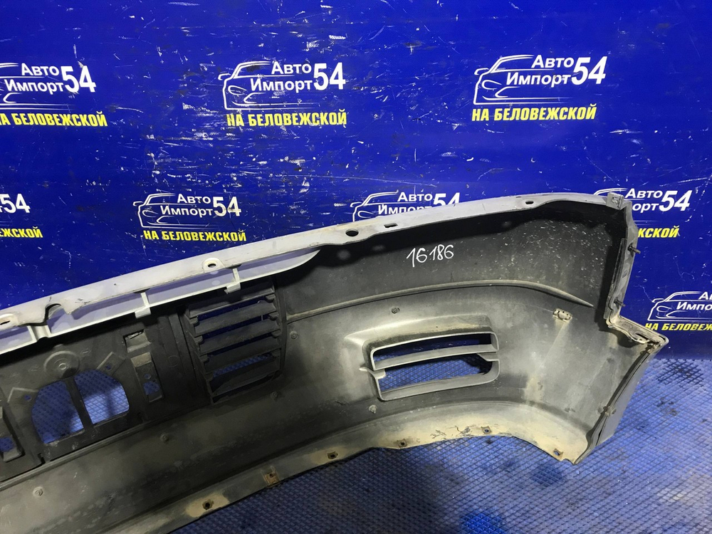 Бампер передний NISSAN ELGRAND 1997-2000
