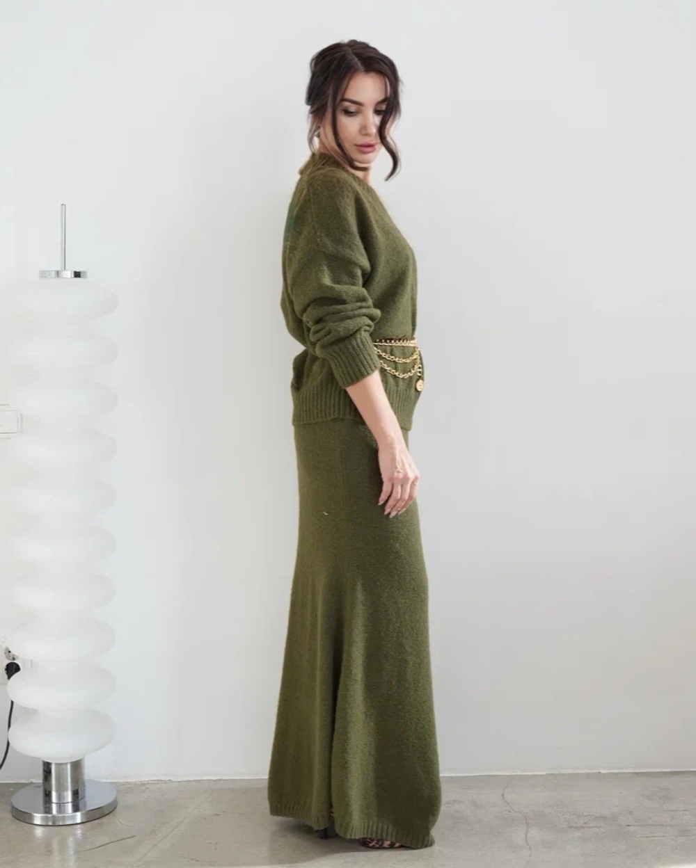 Костюм "Теплая нежность" с юбкой в оттенке молодого мха