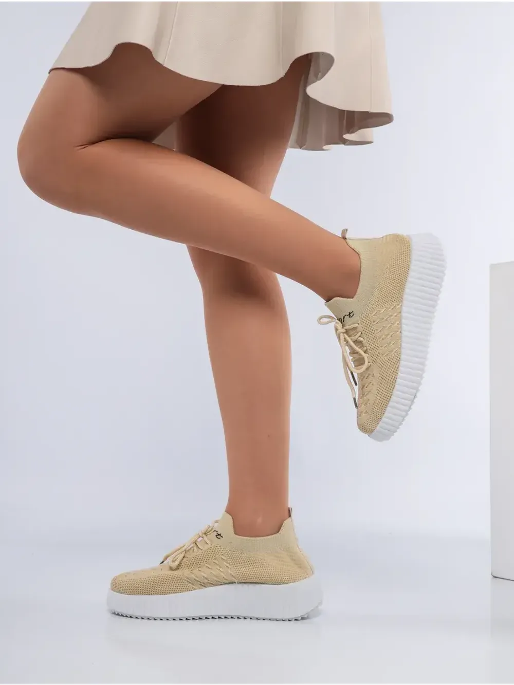 Слипоны на высокой подошве мокасины летние текстильные