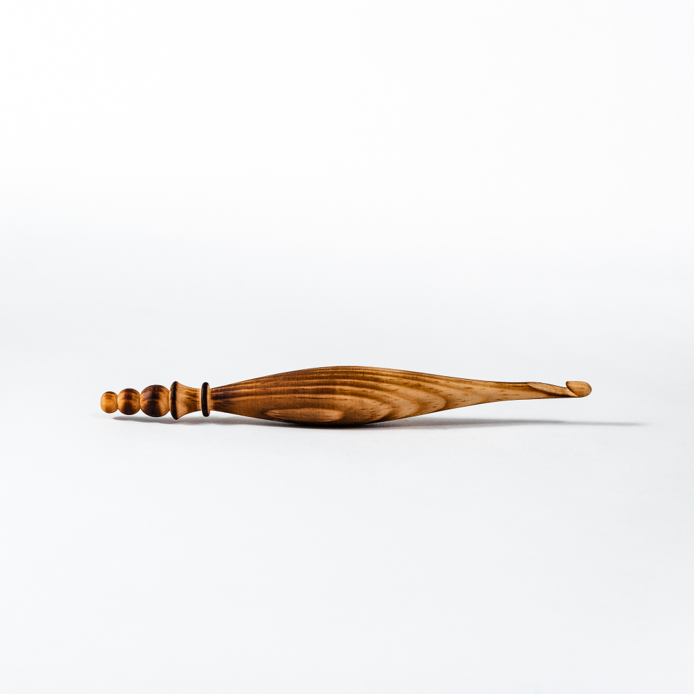 Деревянный крючок для вязания из древесины кедра 11 мм. K258