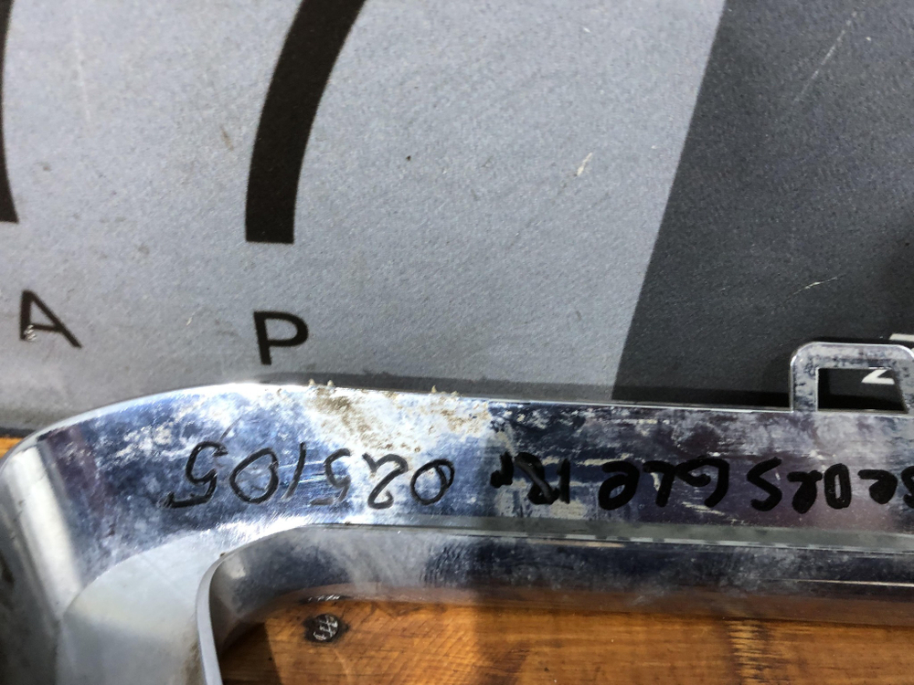 Окантовка выхлопной трубы Mercedes GLE V167 18-нв Б/У Оригинал A1678856900