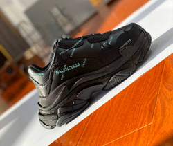 Balenciaga Triple S