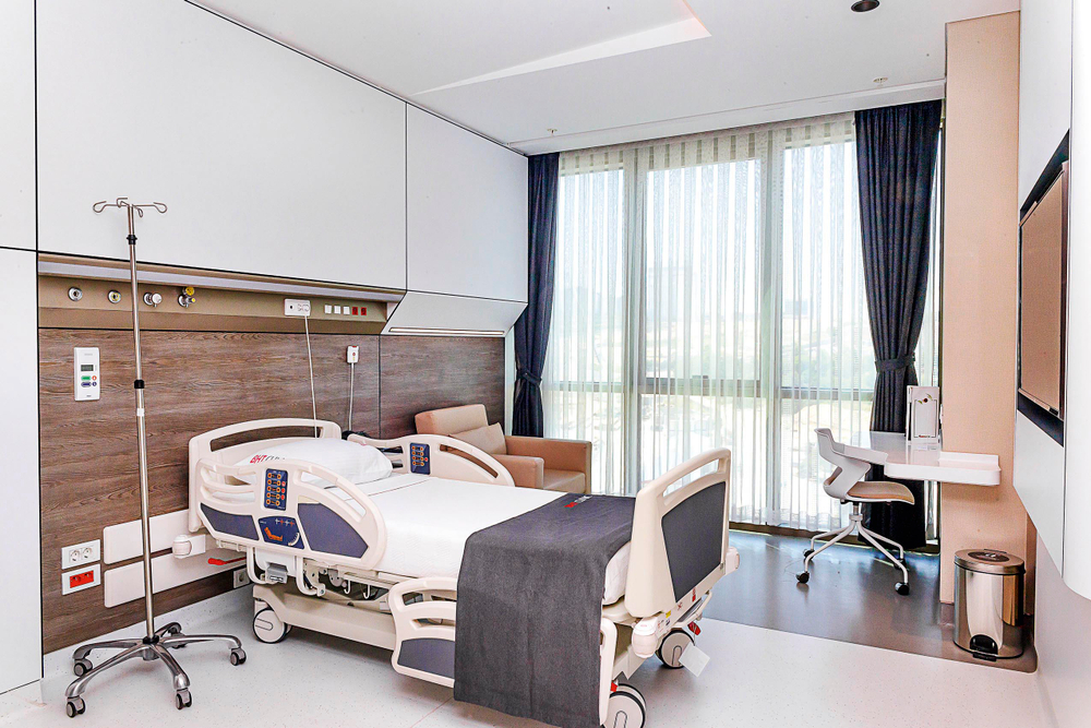 Мебель для медучреждений — безопасные и гигиеничные решения под заказ