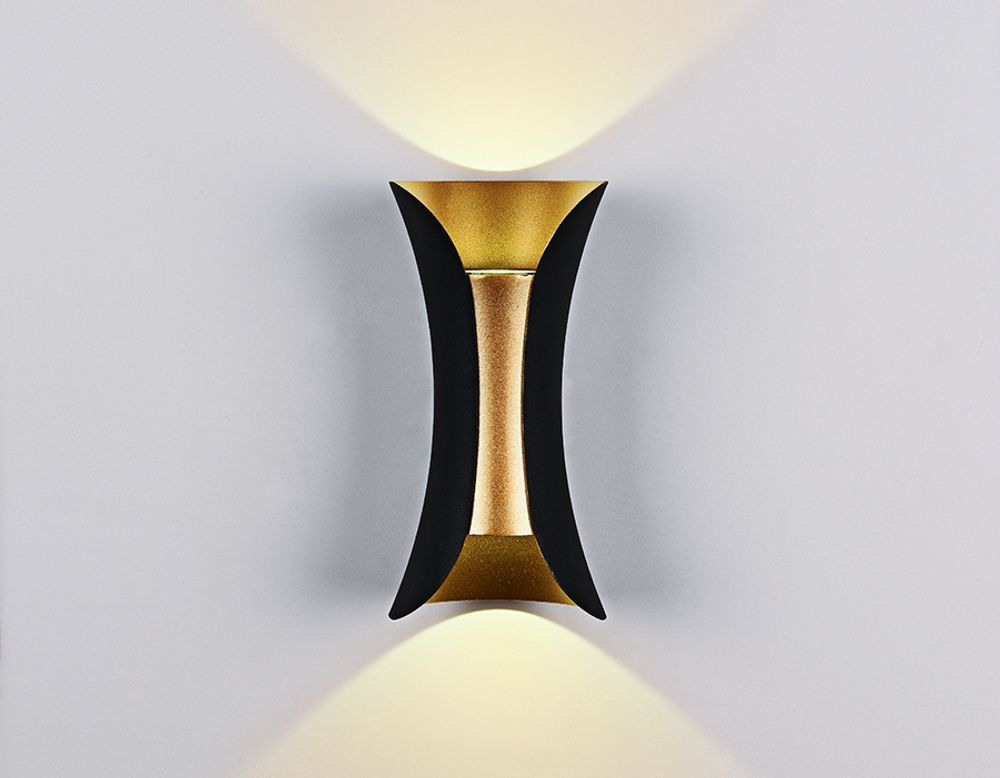 Ambrella Настенный светодиодный светильник с высокой степенью влагозащиты Wall FW193