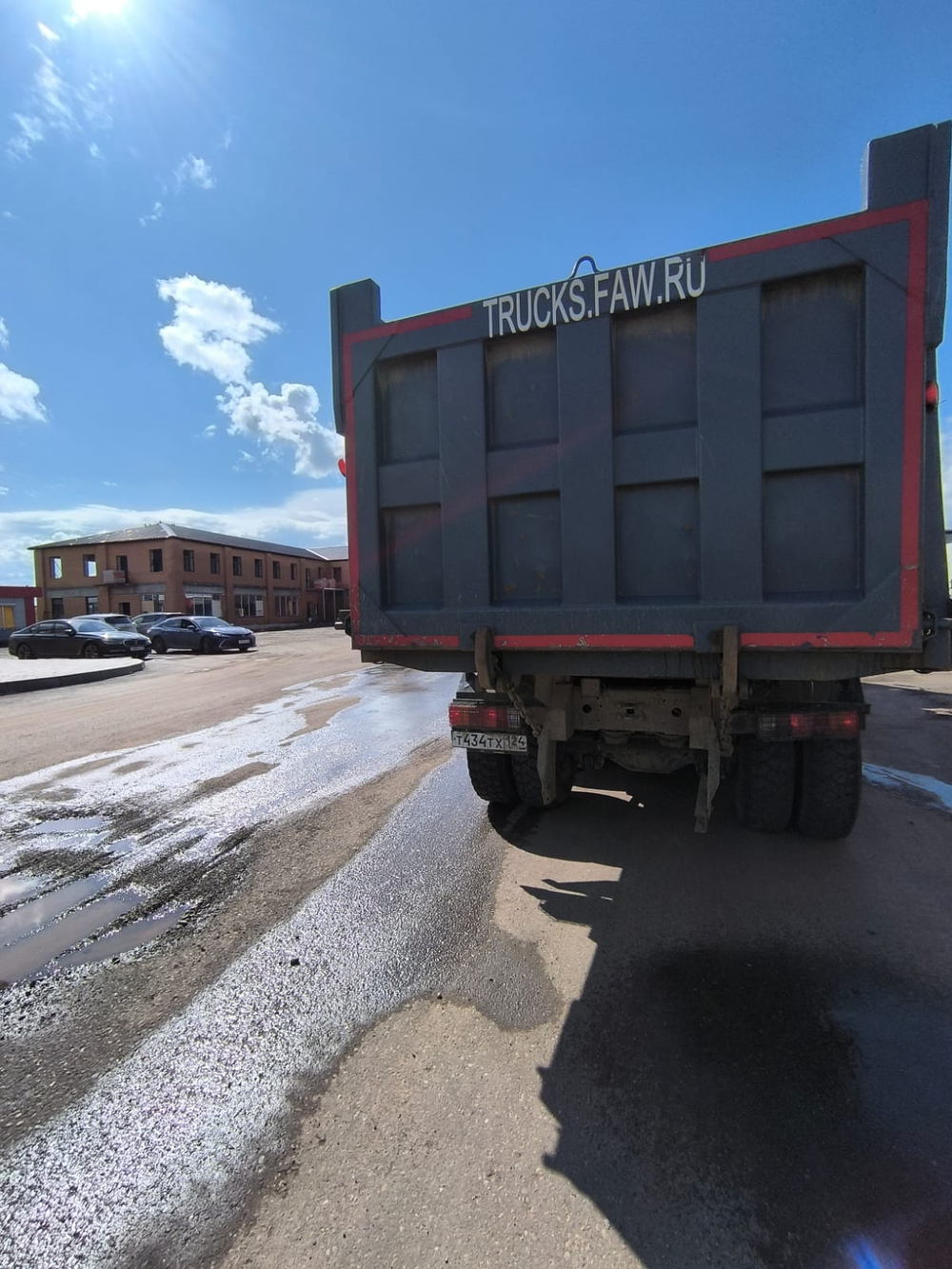 FAW J6 8x4 Самосвал CA3310P66K24T4E5 (Дизельный, 11,1 л, 420 л.с., МТ)