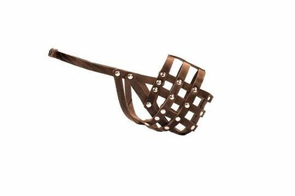 ДАРЭЛЕНД Намордник кожаный сетчатый №4 (сука овчарки), коричневый