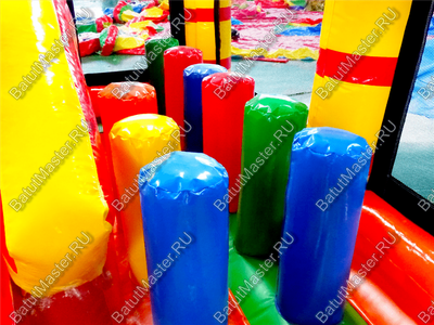 Спортивный надувной аттракцион "Спорткомплекс"