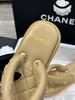 Chanel Slides