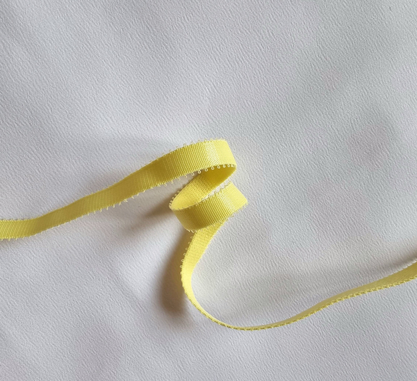 Бретель светло-жёлтая ажурная 10 мм