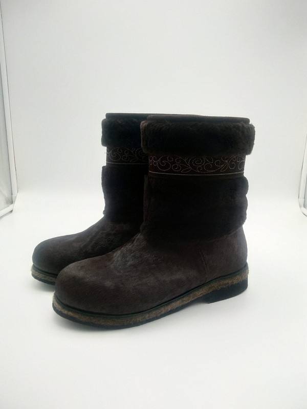 41 Унты женские из мутона и пони укороченные