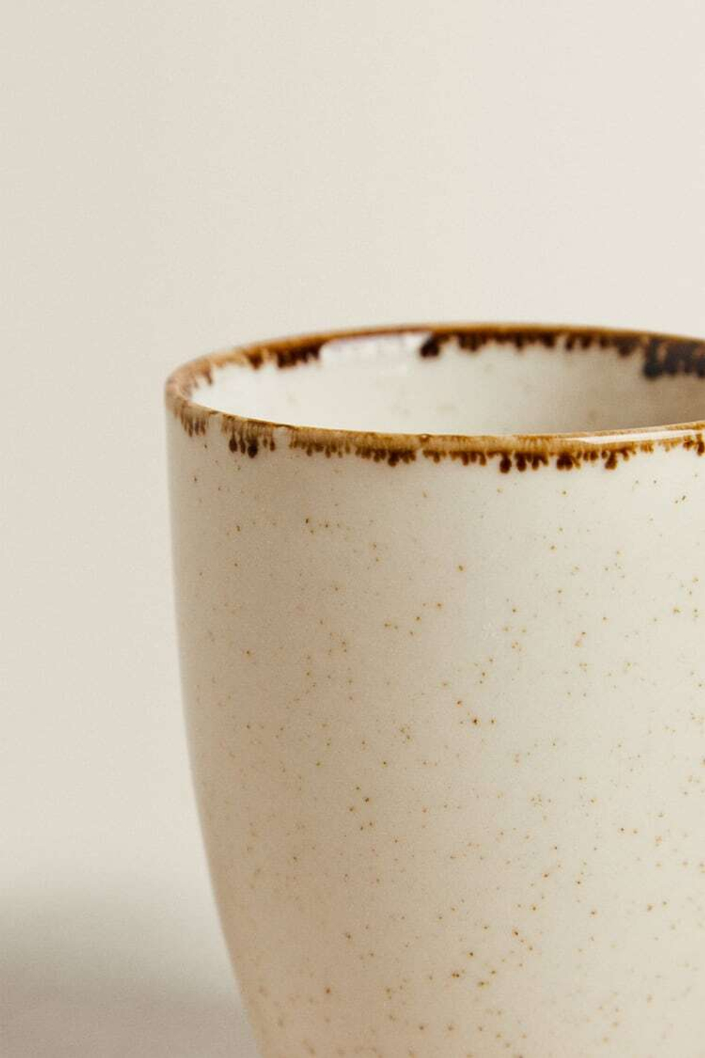 ZARA HOME ФАРФОРОВАЯ КРУЖКА ПОД СТАРИНУ, СВЕТЛО-БЕЖЕВЫЙ