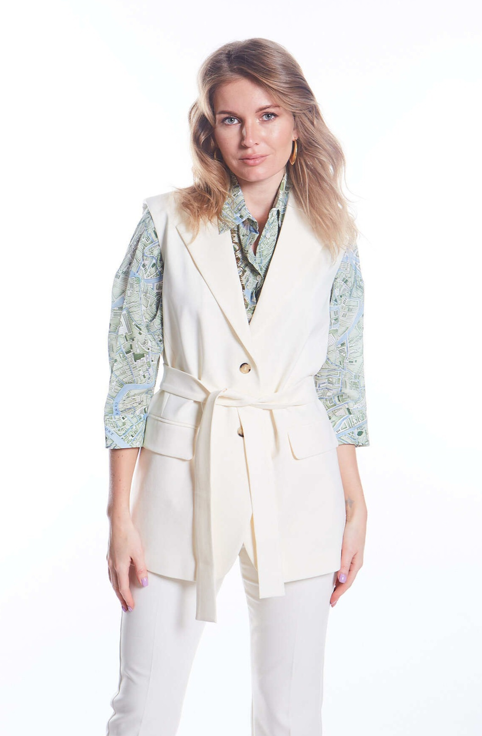 ЖИЛЕТ ИЗ ДЖЕРСИ С ПОЯСОМ