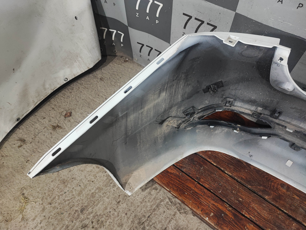 Бампер задний Lada Vesta 22-нв Б/У Оригинал 8450040066