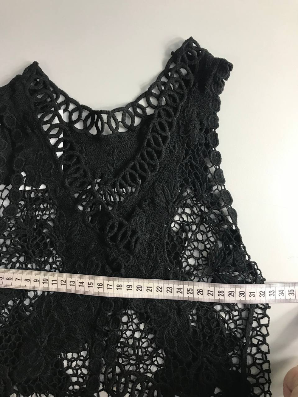 Жилетка-накидка кружевная, визуально на 40 размер