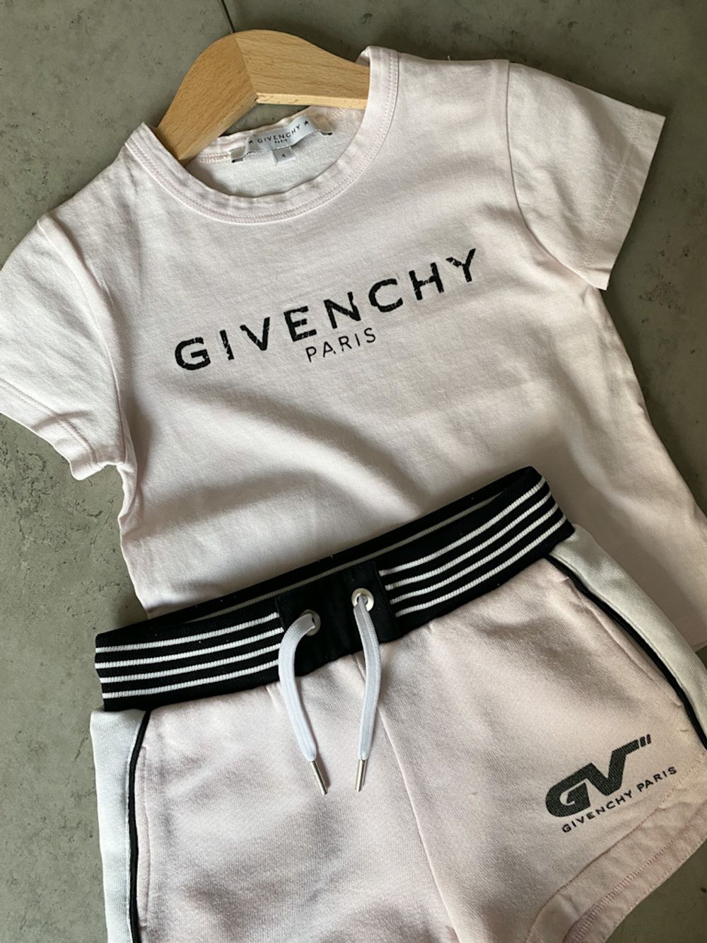 Хлопковые шорты Givenchy, 104