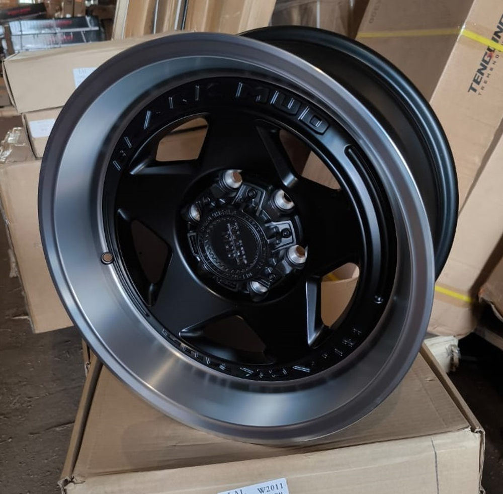 Диск колёсный M550 R17 8,5 ET0 Matte black w. Machined lip BLACK MUD