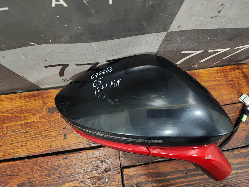 Зеркало правое 12 + 1 Pin Omoda C5 22-нв Б/У Оригинал 601000431AABCE