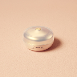Shiseido Future Solution - Осветляющая рассыпчатая пудра, 13 g