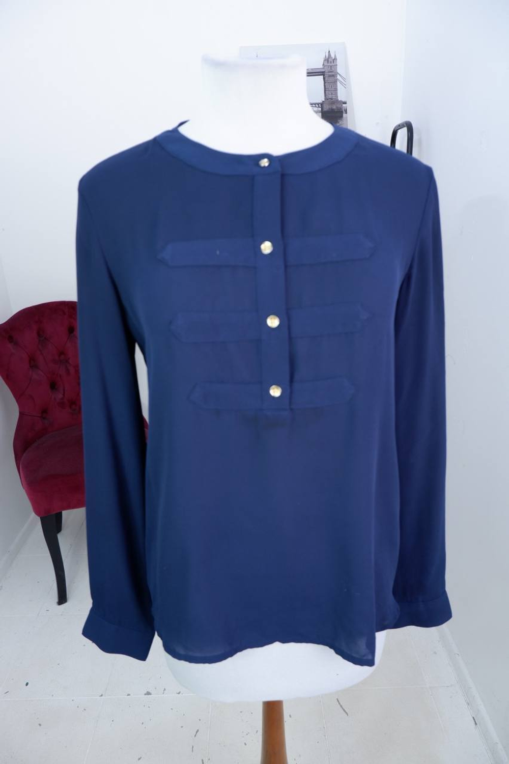 Блузка Oodji стильная, визуально на 44 размер