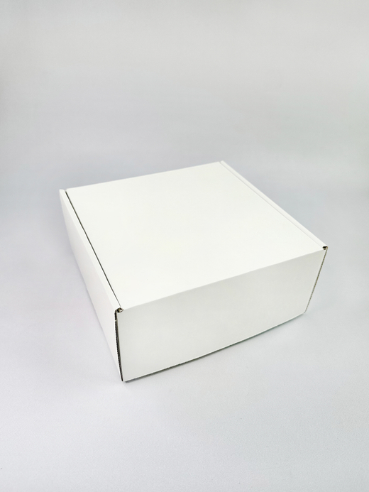 Коробка 20 х 20 х 10 см, белая