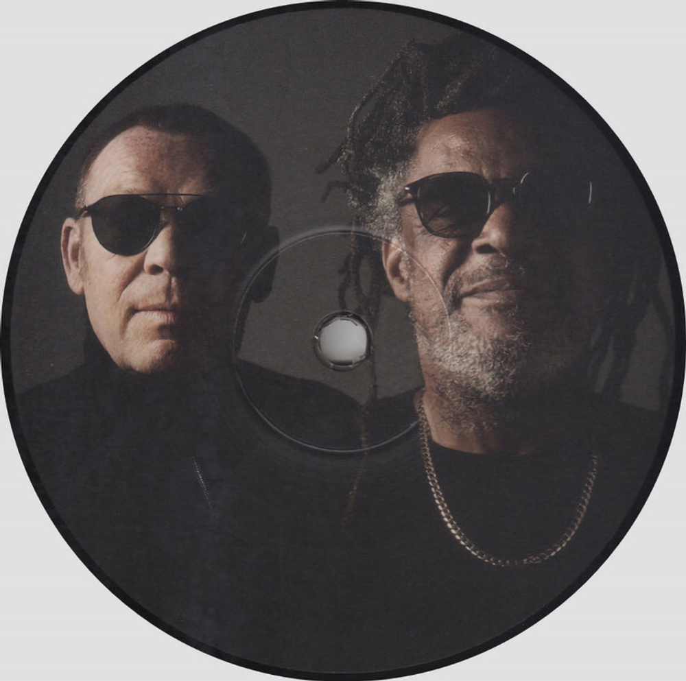 UB40 Featuring Ali Campbell & Astro / Unprecedented (2LP)