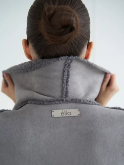 Жилетка удлиненная меховая оверсайз