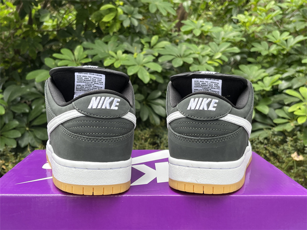 Nike SB Dunk Low CD2563-006