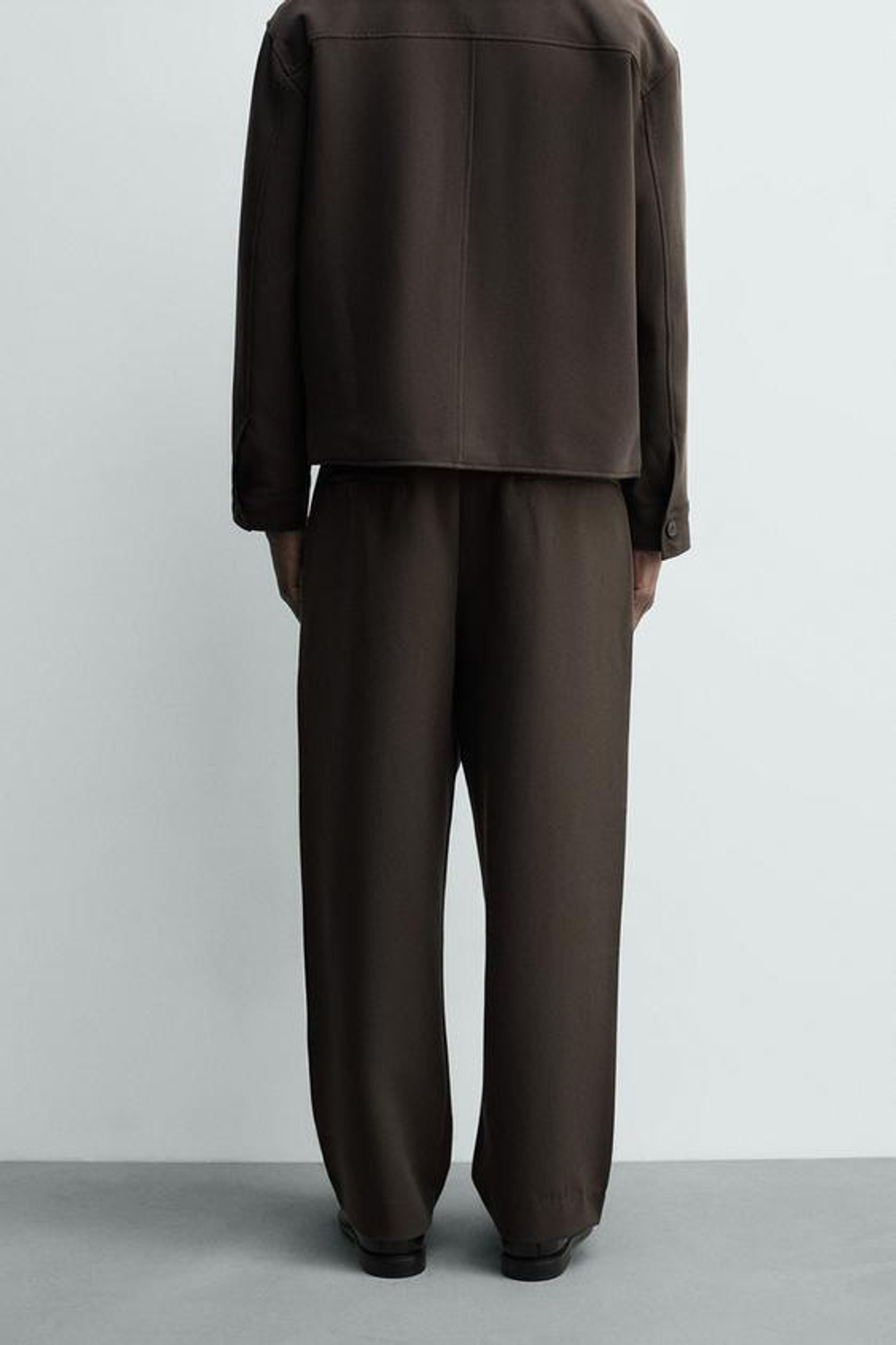 ZARA БРЮКИ RELAXED FIT СО СКЛАДКАМИ, КОРИЧНЕВЫЙ