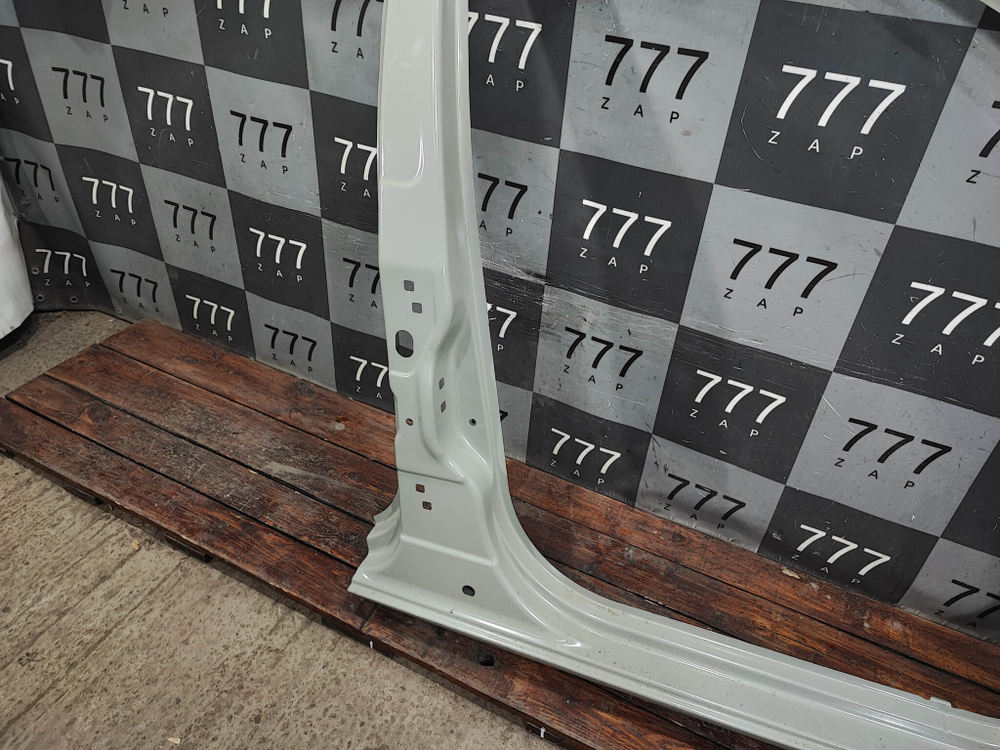 Боковина правая LADA Vesta SW 15-нв Новая Оригинал 8450102312