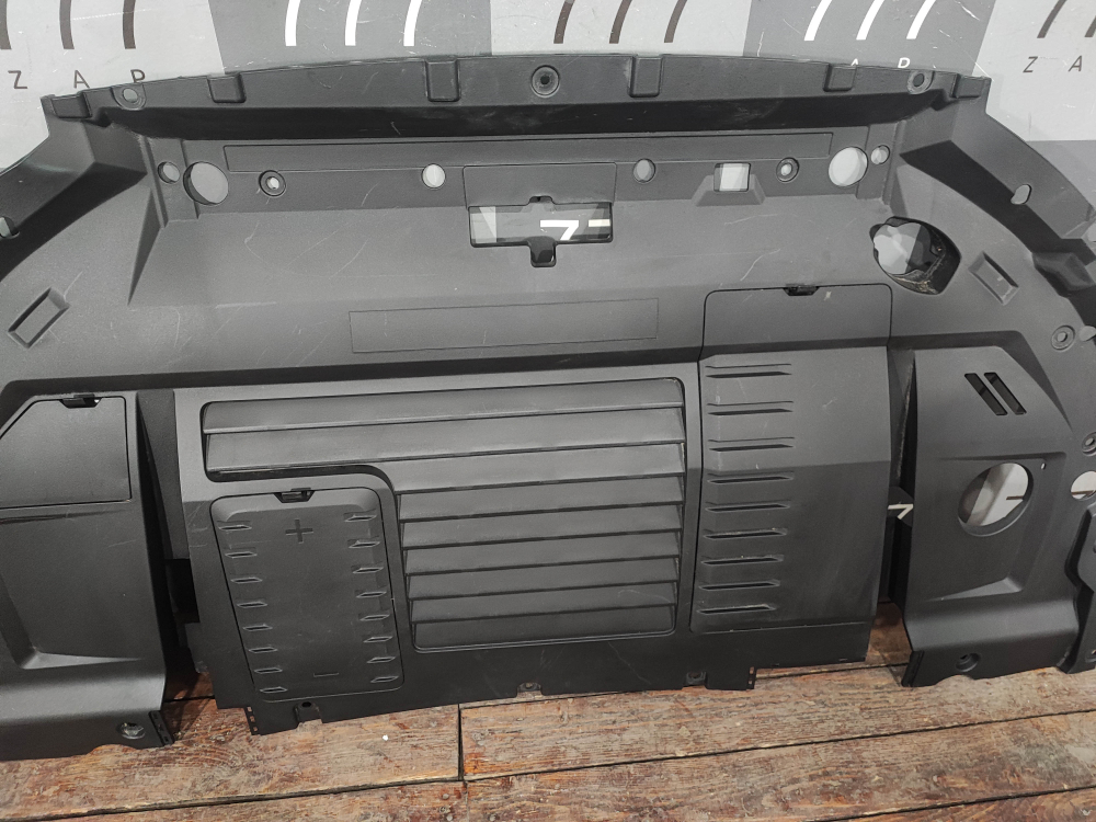 Накладка двигателя декоративная Exeed LX 19-нв Б/У Оригинал 609000402AE