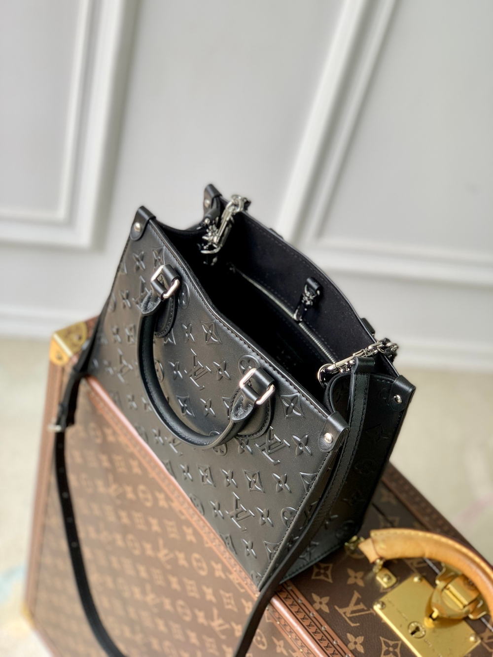 Louis Vuitton Onthego PM