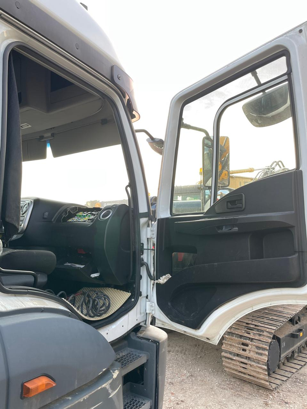 Ford Cargo 4x2 Седельный тягач Cargo (Дизельный, 12,7 л, 480 л.с., АТ)