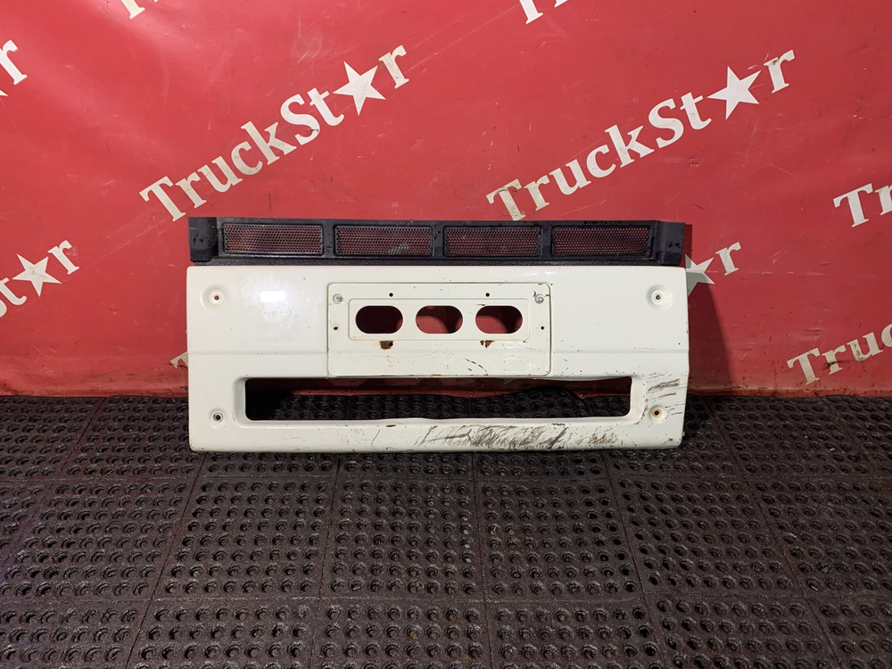 Бампер передний средняя часть 2023г.