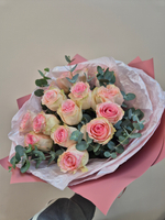 Роза с эвкалиптом букет