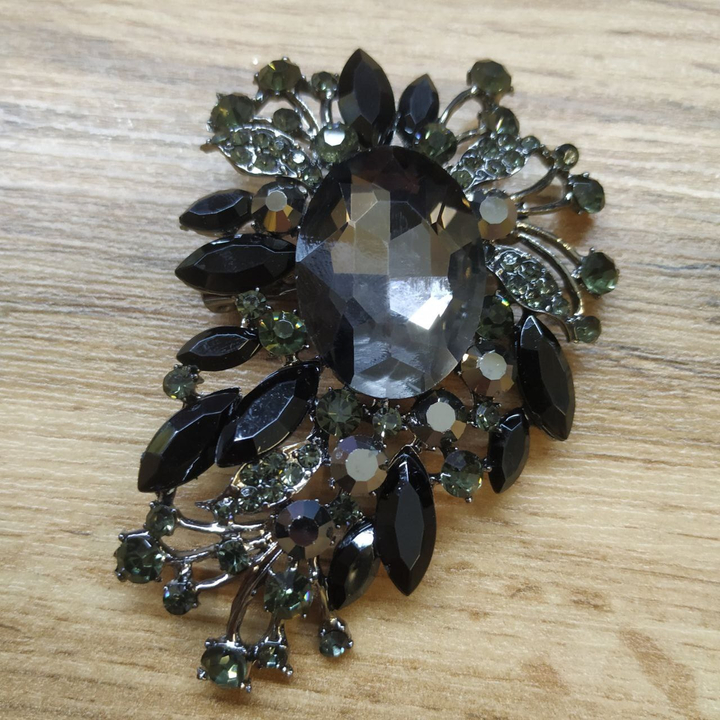 Брошь Crystals Жар-птица стразы стекло цвет черный металл серебристый темный