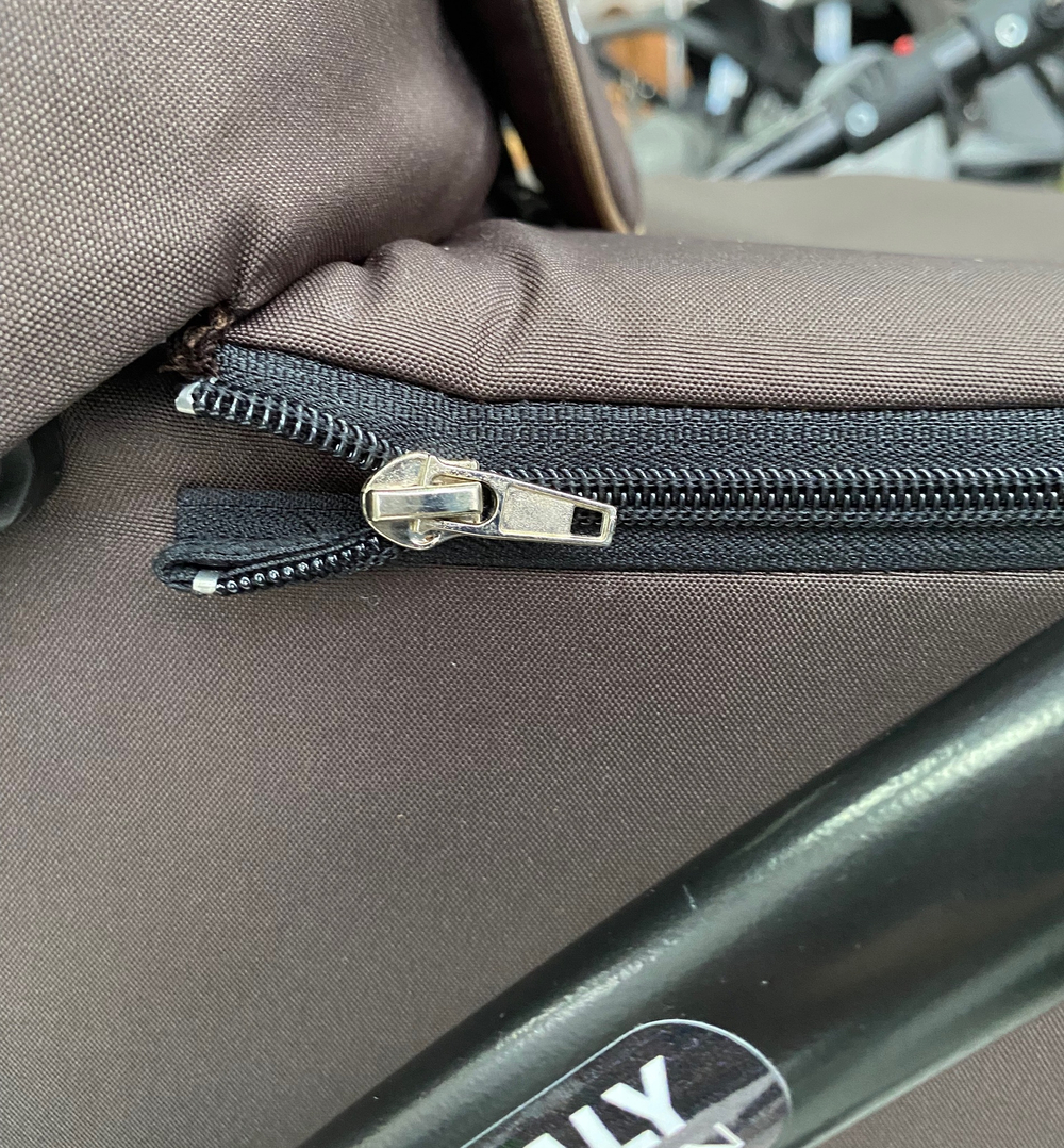 Коляска  ALFA (3 в 1) (RIKO BASIC) 10 коричневый-капучино