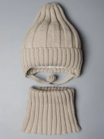 Шапка детская на осень и снуд с завязками
