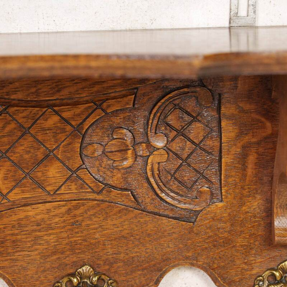 Настенная вешалка в Неоклассическом стиле