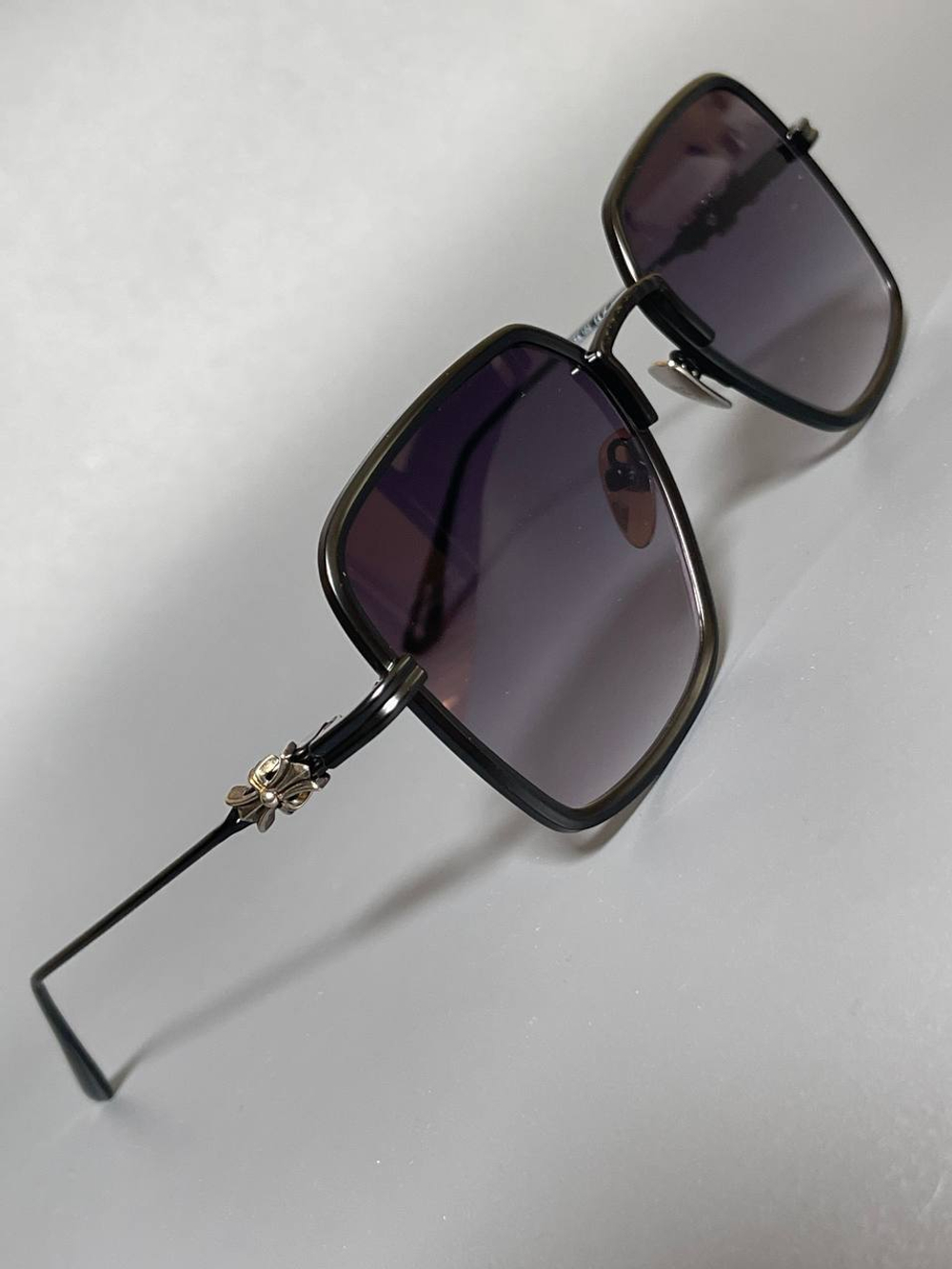 Солнцезащитные очки Chrome Hearts