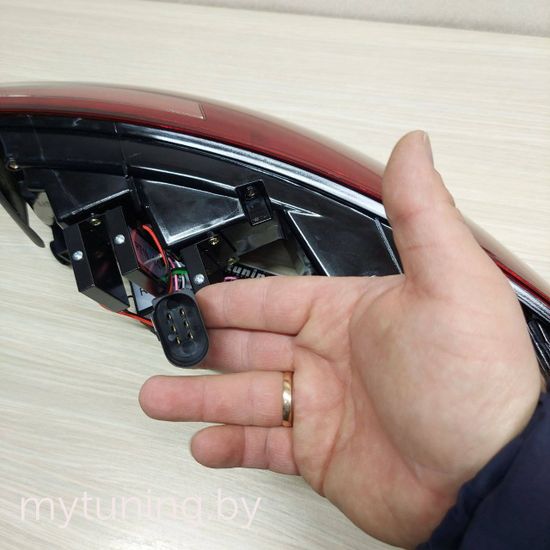 Задние фонари red white led bar для Audi TT 8J