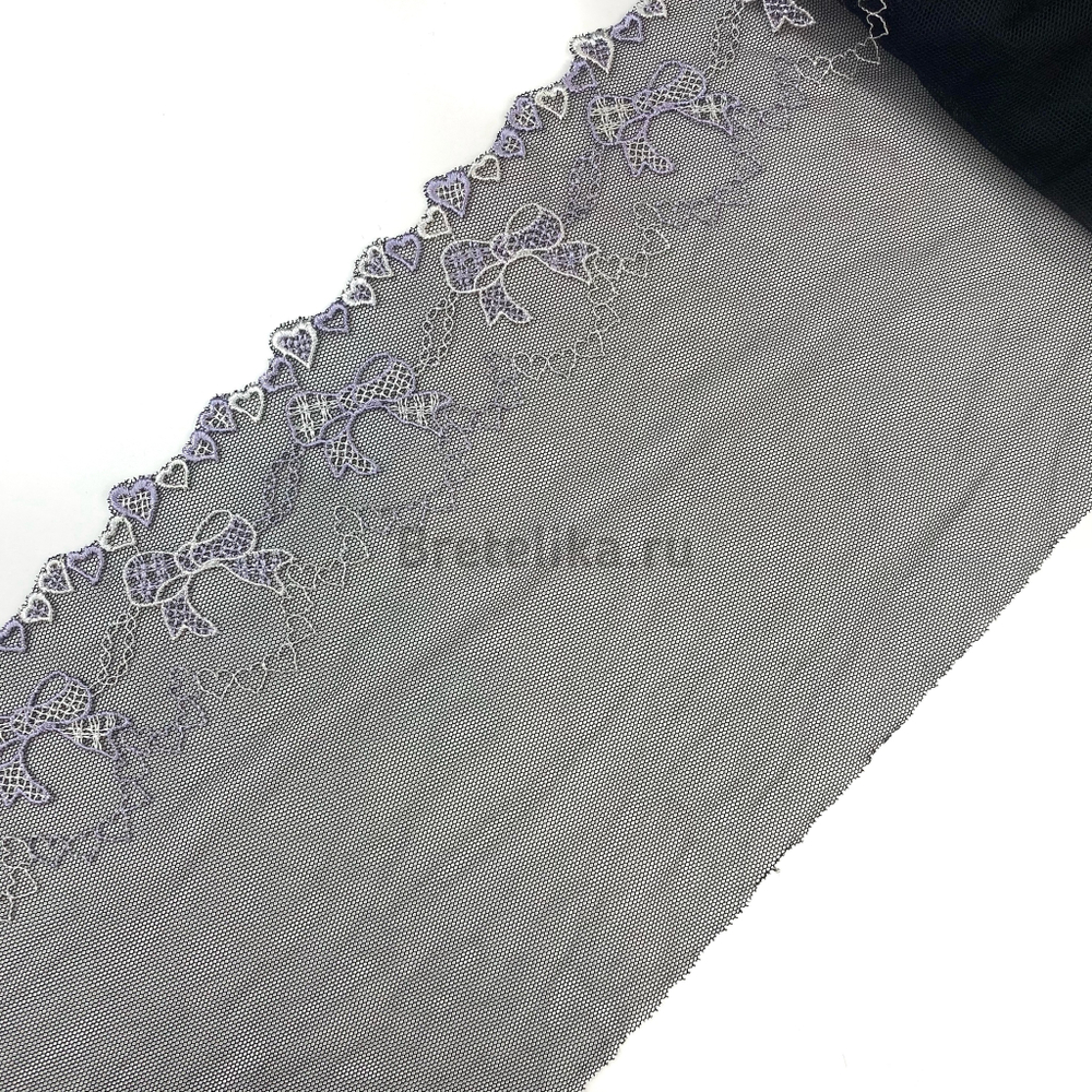 Вышивка на сетке черный/лаванда 18 см