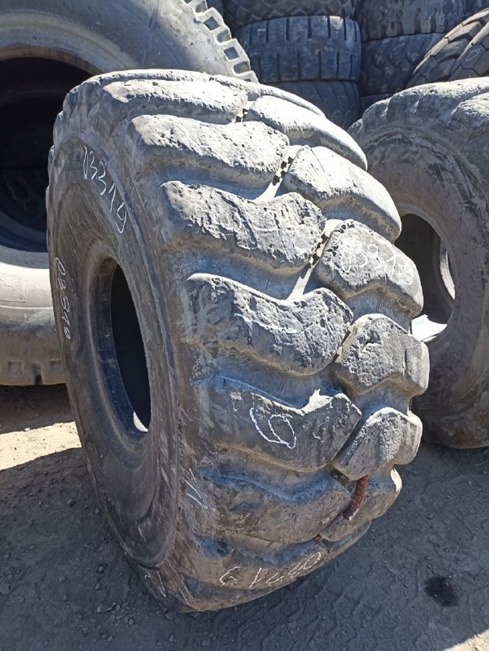 26.5R25 Bridgestone VSNT шина б/у