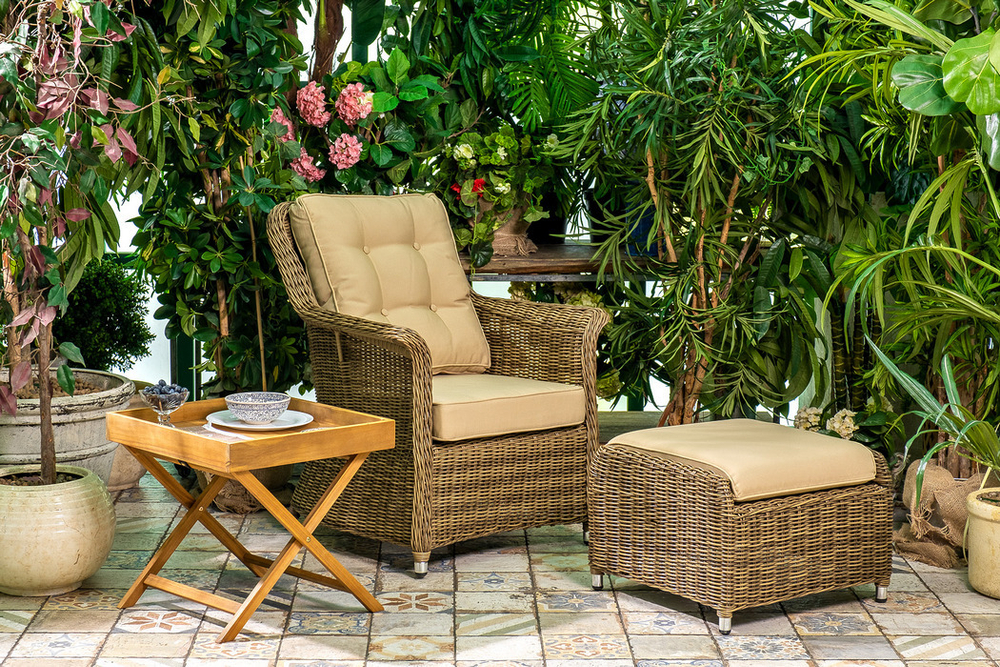 Стол поднос из акации FORMA