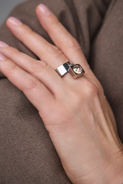 EL SSR2403SBG Кольцо