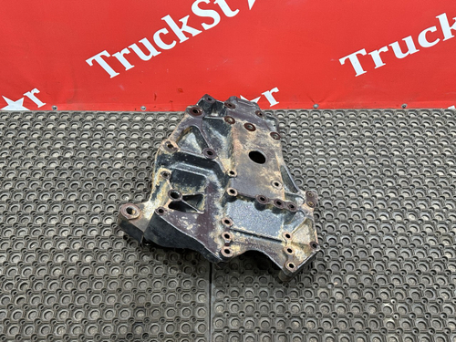 Кронштейн передней рессоры левый