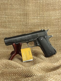 Denix Пистолет авт. "Кольт-45" состаренный, в подарочном футляре