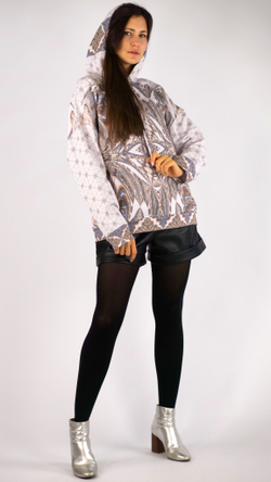 Худи «Симметрия» с абстрактным принтом