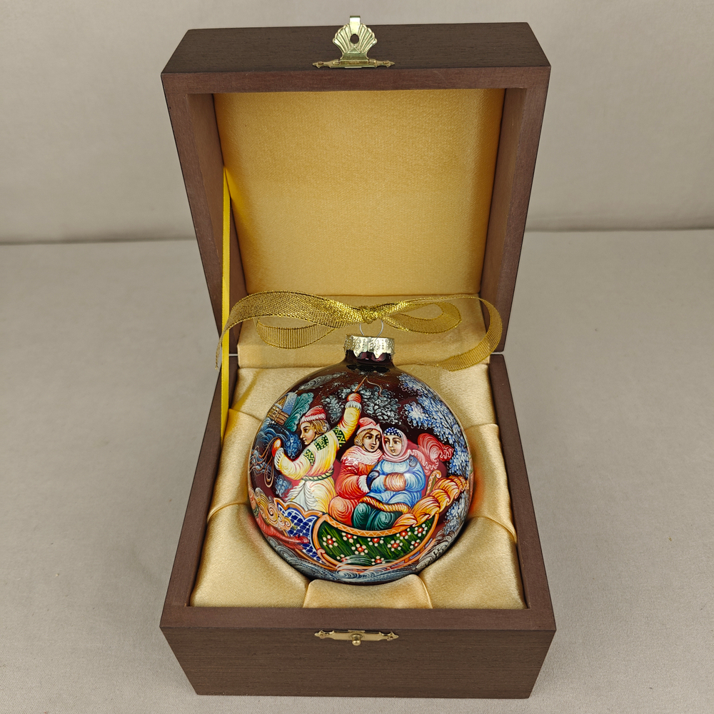 Шар новогодний с круговой росписью Палех "Тройка. Москва" в футляре
