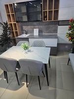 Стол обеденный из камня